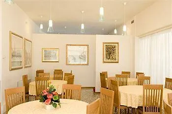 Hotel Colonna Lido di Jesolo 3*,  Italy